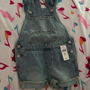 Brand new Gap Overalls 3T